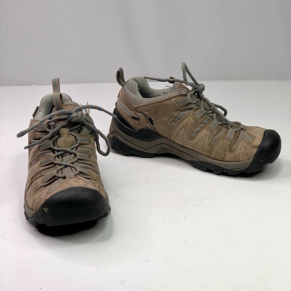 Keen hiking shoes low top tan grey lace up bump toe size 8 - Picture 1 of 9